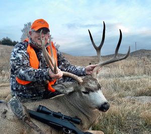 Hunt Nebraska Mule Deer